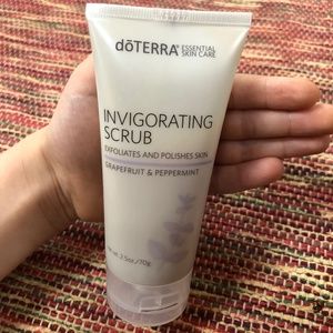 Invigorating Face Scrub - SEALED exp 1/22